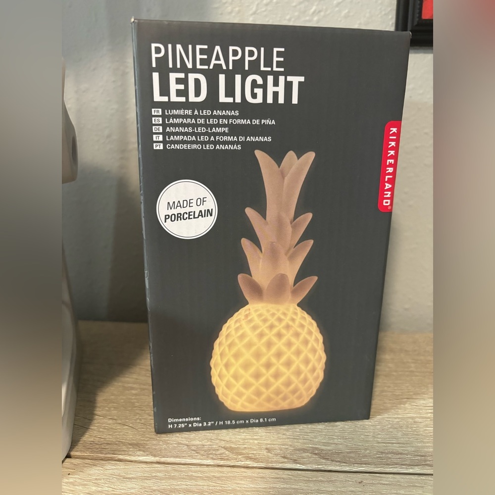 Pineapple LED light - Picture 2 of 3